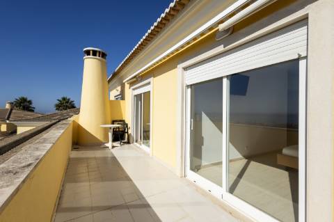 Apartamento T4 Duplex na Quinta de São Sebastião