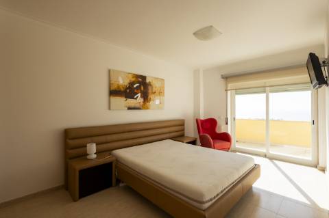 Apartamento T4 Duplex na Quinta de São Sebastião