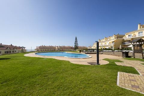 Apartamento T4 Duplex na Quinta de São Sebastião