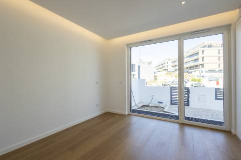 Moradia T4 Contemporânea na Ericeira com piscina