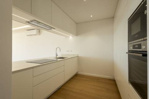 Moradia T4 Contemporânea na Ericeira com piscina