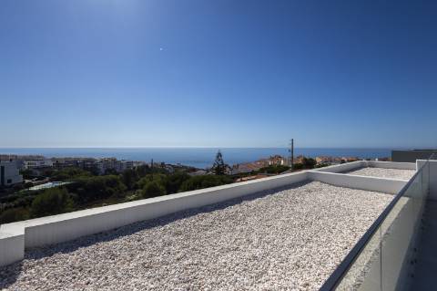 Moradia T4 Contemporânea na Ericeira com piscina