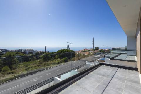 Moradia T4 Contemporânea na Ericeira com piscina