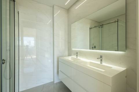 Moradia T4 Contemporânea na Ericeira com piscina