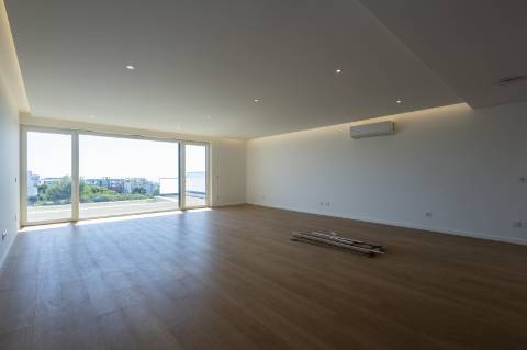 Moradia T4 Contemporânea na Ericeira com piscina