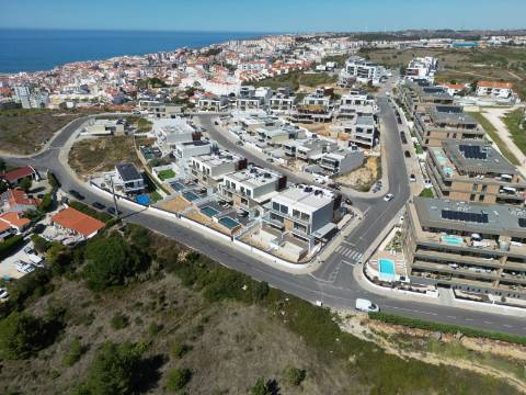 Moradia T4 Contemporânea na Ericeira com piscina