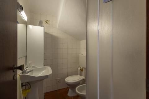 Moradia T4 no centro da Vila de Santa Cruz a 100m da praia e 22km do centro da Ericeira