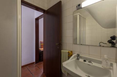 Moradia T4 no centro da Vila de Santa Cruz a 100m da praia e 22km do centro da Ericeira