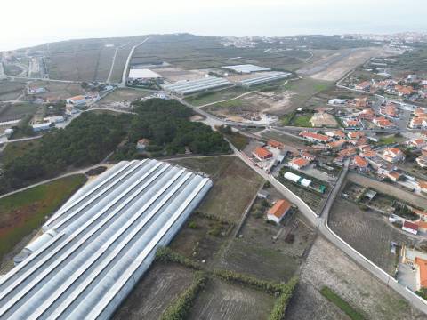 Terreno com projeto aprovado para loteamento de 8 moradias isoladas - Silveira
