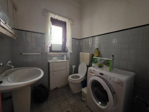 Moradia T3 com quintal e ampla garagem - Encarnação