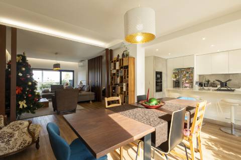 Moradia T4 com excelentes acabamentos a 3 min do centro da vila da Ericeira