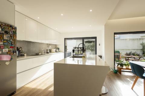 Moradia T4 com excelentes acabamentos a 3 min do centro da vila da Ericeira