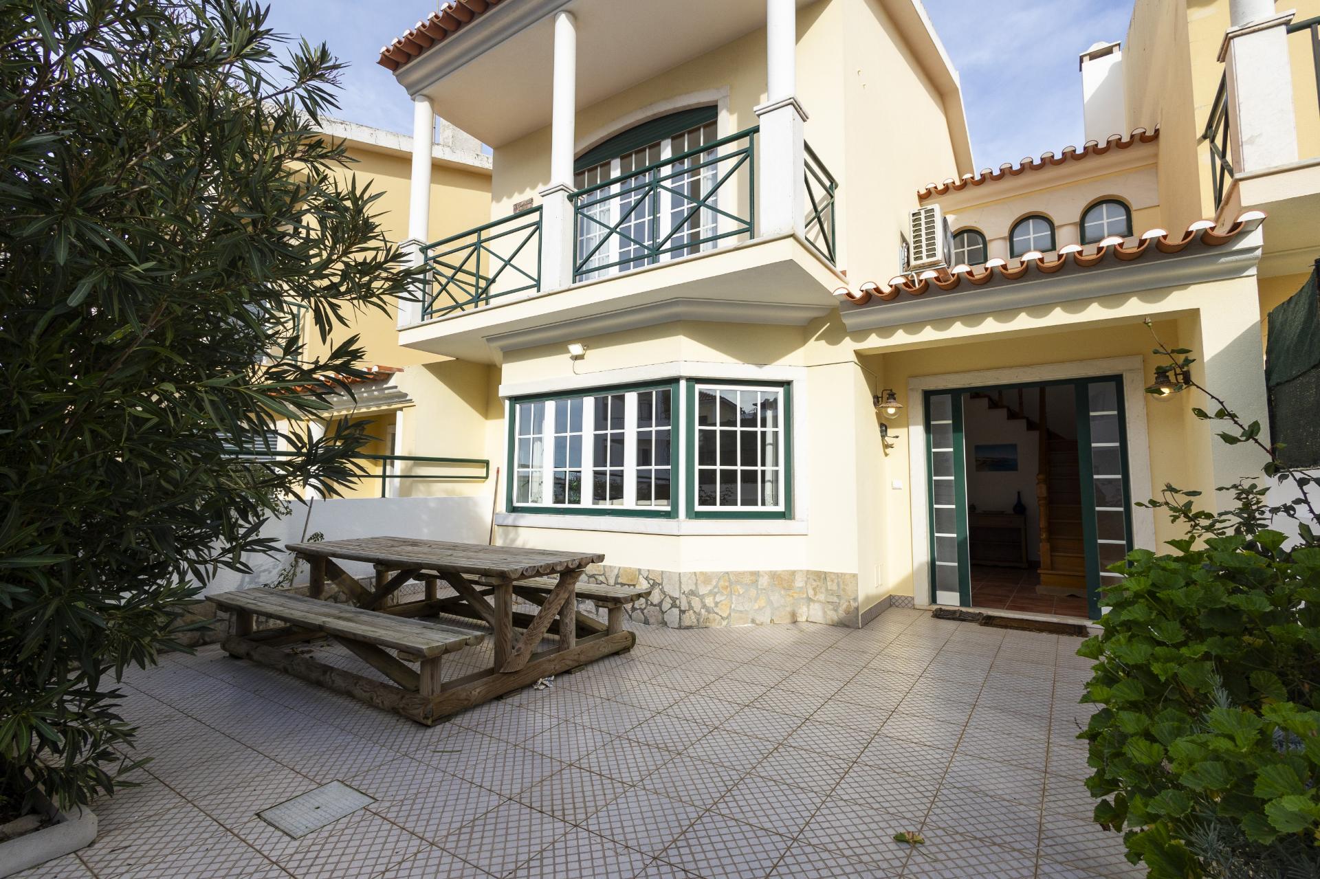 Moradia T4 na Ericeira para arrendar