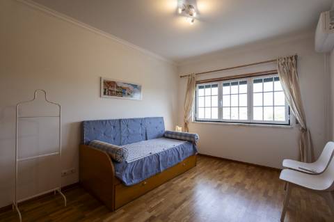 Moradia T4 na Ericeira para arrendar