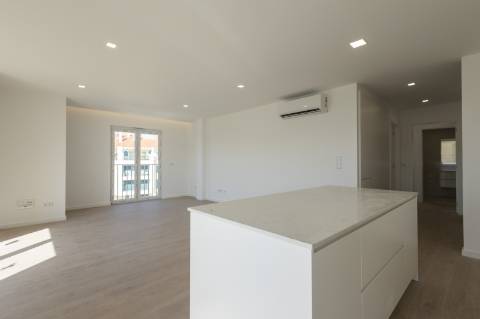 Apartamento T2 Novo virado a poente na Ericeira