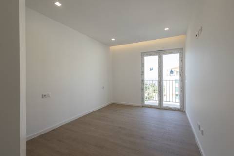 Apartamento T2 Novo virado a poente na Ericeira