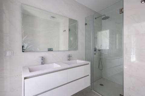 Penthouse T3 com excelente exposição solar na Ericeira