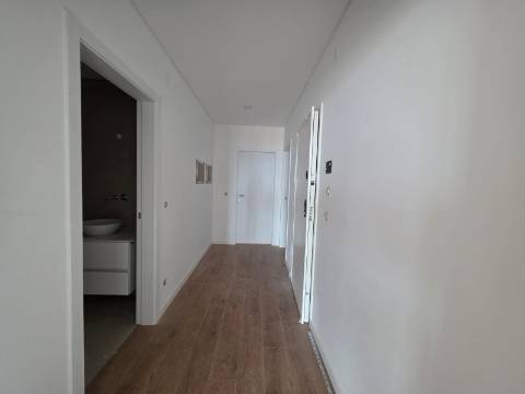 Apartamento NOVO com duas suites na Ericeira