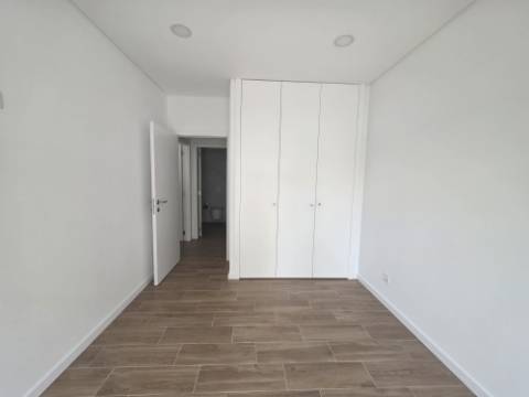 Apartamento T2 para arrendar em Mafra