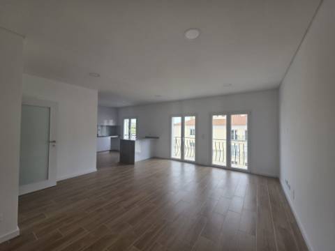 Apartamento T2 para arrendar em Mafra