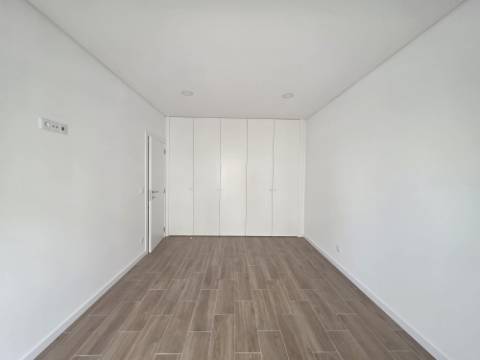 Apartamento T2 para arrendar em Mafra
