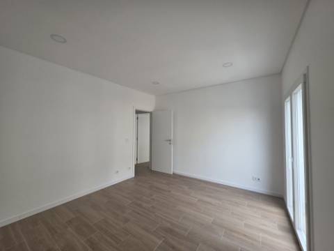Apartamento T2 para arrendar em Mafra