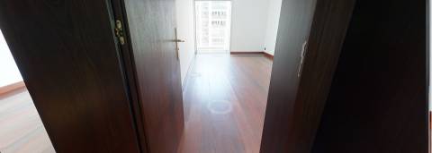 Restelo-Belém, apartamento T4 Vista sobre o Rio Tejo, novos a estrear