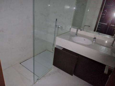 Restelo-Belém, apartamento T4 Vista sobre o Rio Tejo, novos a estrear