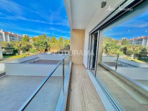 T3 CENTRO PAREDE a 10min. PÉ PRAIA|COMBOIO