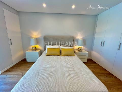 T3 CENTRO PAREDE a 10min. PÉ PRAIA|COMBOIO