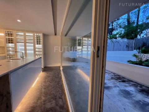 Quinta da Marinha Sul- Cascais, Luxuosa Moradia a 850m do Oceano Atlântico