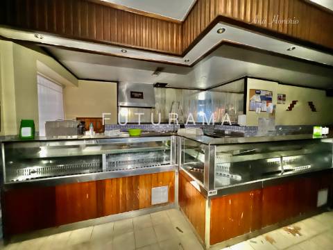 Espaço Comercial / Restaurante - Lumiar - Lisboa