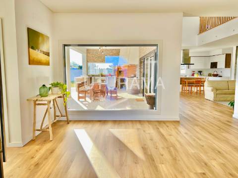 MORADIA TÉRREA INDEPENDENTE T3+2 | 1500m2 Terreno