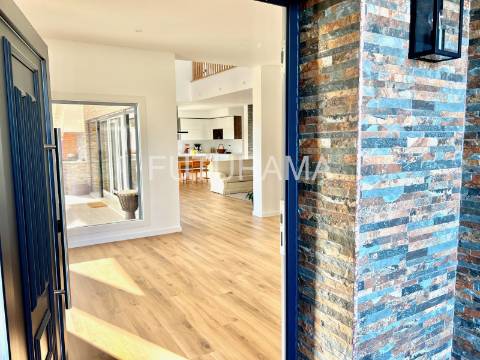 MORADIA TÉRREA INDEPENDENTE T3+2 | 1500m2 Terreno