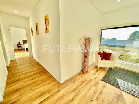 MORADIA TÉRREA INDEPENDENTE T3+2 | 1500m2 Terreno