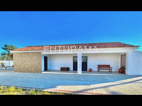 MORADIA TÉRREA INDEPENDENTE T3+2 | 1500m2 Terreno