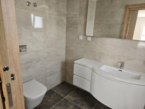 Moradia T4 a estrear com piscina em Alverca do Ribatejo - Vila Franca de Xira