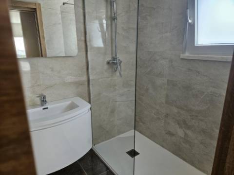 Moradia T4 a estrear com piscina em Alverca do Ribatejo - Vila Franca de Xira