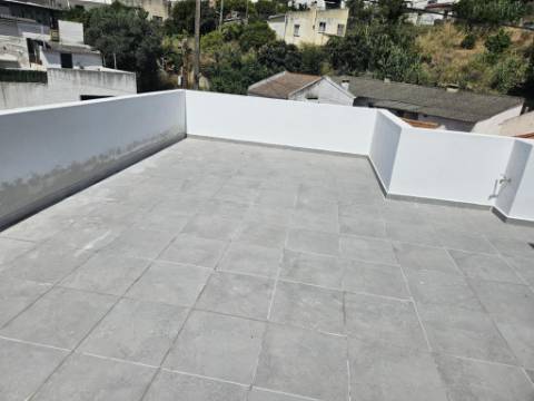 Moradia T4 a estrear com piscina em Alverca do Ribatejo - Vila Franca de Xira