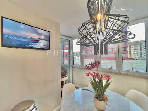 Excelente T4 Nova Oeiras
