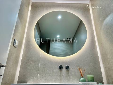 Excelente T4 Nova Oeiras
