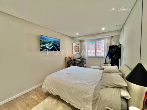 Excelente T4 Nova Oeiras
