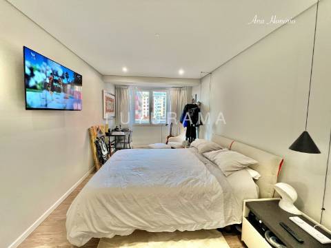 Excelente T4 Nova Oeiras
