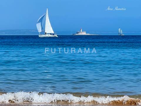 Excelente T4 Nova Oeiras
