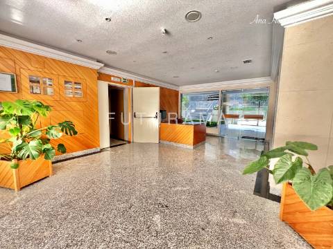 Excelente T3 Monte Estoril a 5 minutos da praia
