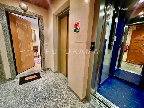 Excelente T3 Monte Estoril a 5 minutos da praia
