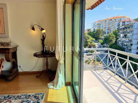 Excelente T3 Monte Estoril a 5 minutos da praia
