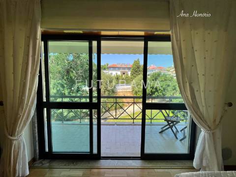 Excelente T3 Monte Estoril a 5 minutos da praia
