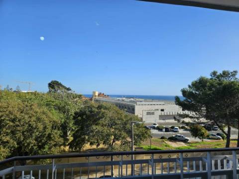 Apartamento T3 Junqueiro - PAREDE
