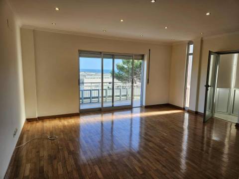 Apartamento T3 Junqueiro - PAREDE
